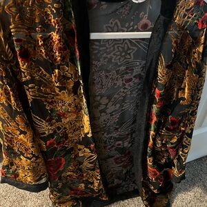 Elegant Floral Velvet Kimono Jacket